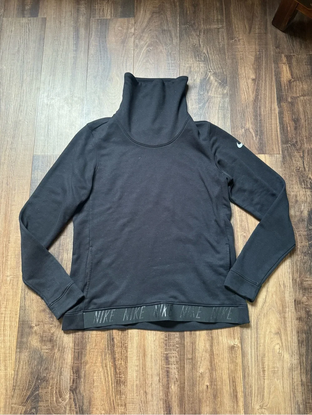 Nike Women’s Black Sweatshirt
